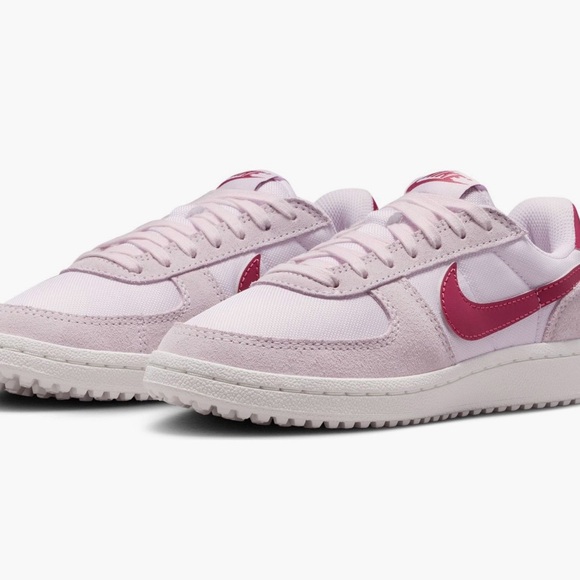 Nike Other - NEW! Nike Little Kids Light violet Sneakers with Magenta Swoosh SIZE 2